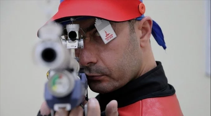 Milli atıcı Ömer Akgün 10 metre havalı tüfek kategorisinde finale yükseldi
