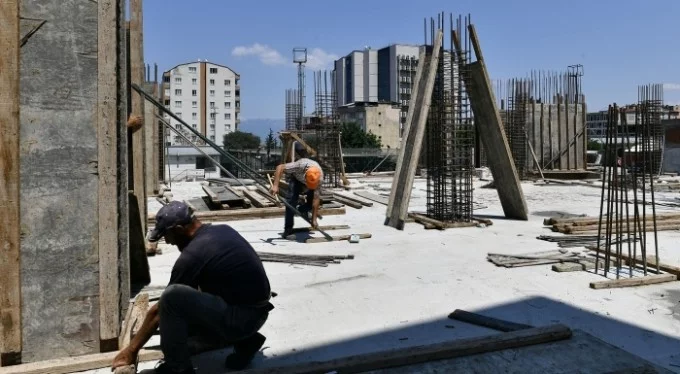 Osmangazi'de Elmasbahçeler Hizmet Binası hızla yükseliyor