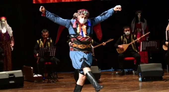 Bursa'da Halk Dansları Şöleni başlıyor