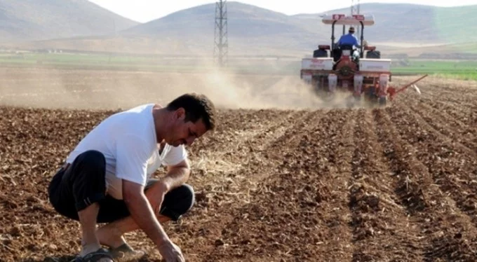 Orhan Sarıbal: Çiftçi üretim yapamaz hale geldi!