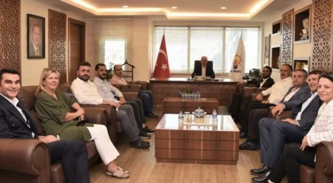 Bursaspor'dan AK Parti'ye ziyaret