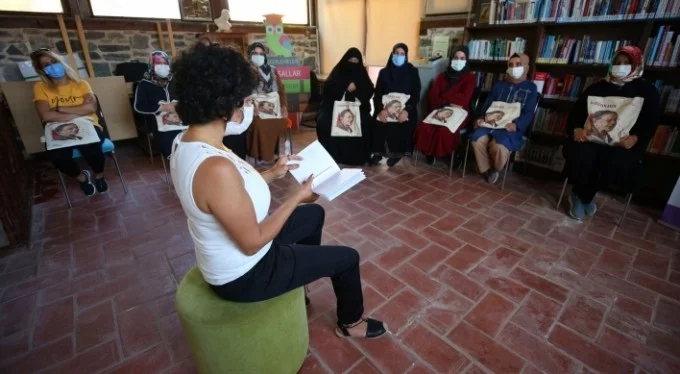Nilüferli kadınlar Gülten Akın şiirleriyle buluşuyor