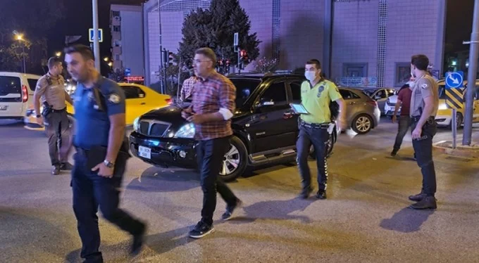 Bursa'da durdurulan kayıp araçtan ruhsatsız silah çıktı