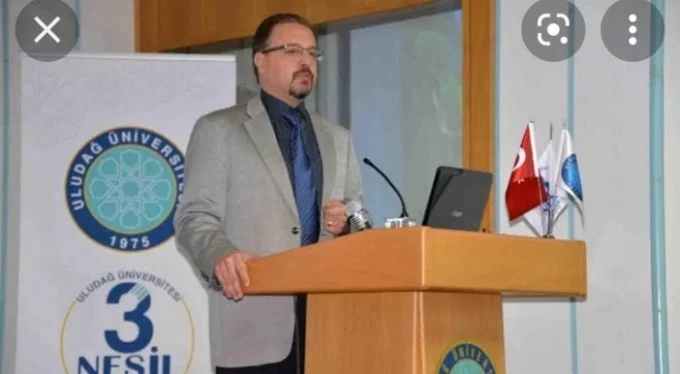 Uludağ Üniversitesi'nin acı kaybı! Prof. Dr. Hüseyin Cenk Özmutlu hayatını kaybetti