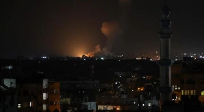 İsrail savaş uçakları Gazze'ye saldırı düzenledi