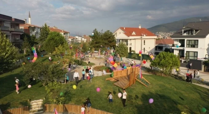 Bursa'da çocuklar, kendi tasarladıkları parkı açtı