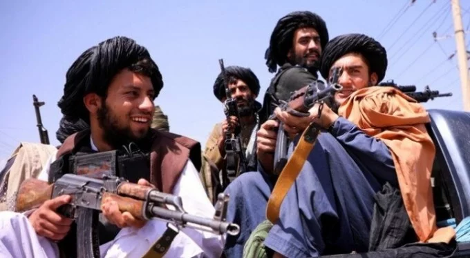 Taliban'dan tüyler ürperten sözler: Hırsızların elleri kesilecek