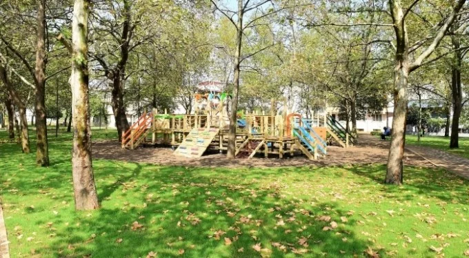 Bursa'da 'Rauf Denktaş Parkı' yenilendi