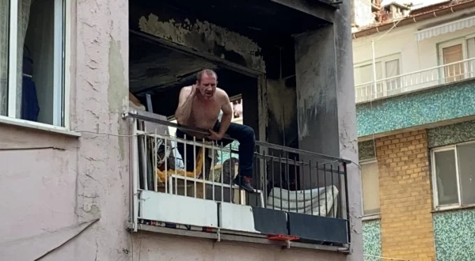 Bursa'da balkondan mahalleliye küfreden şahıs ortalığı birbirine kattı