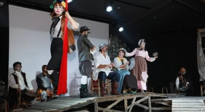İnegöl Belediyesinin çocuk tiyatro gösterileri başladı