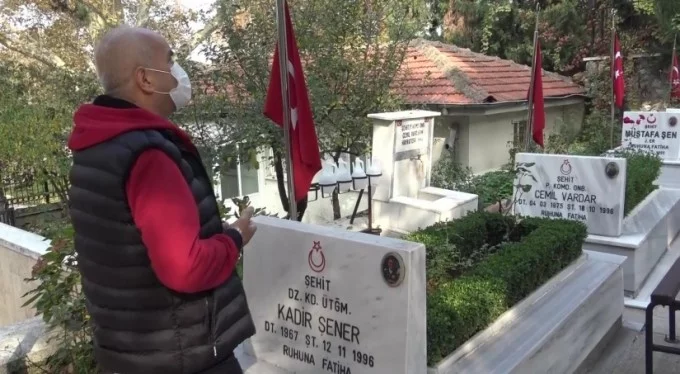 Şehitliği ziyaret eden Bursalılardan Lütfü Türkkan'a tepki