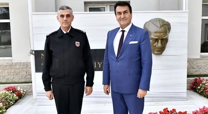 Başkan Dündar'dan Tuğgeneral Yalçınkaya'ya ziyaret