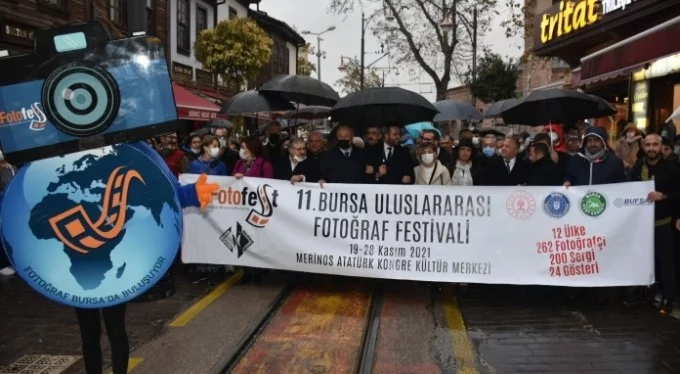 FotoFest heyecanı Bursa'da başladı