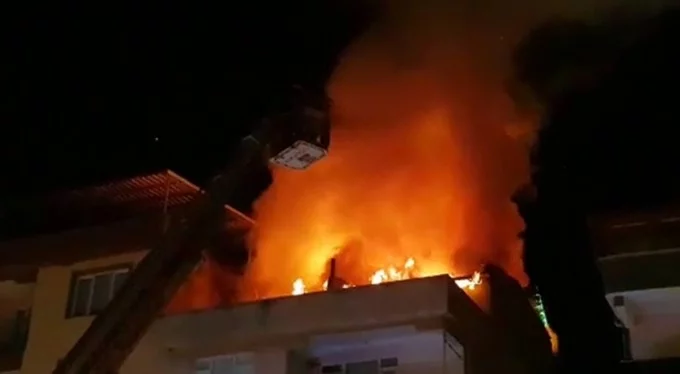 Bursa'da çatı yangını!