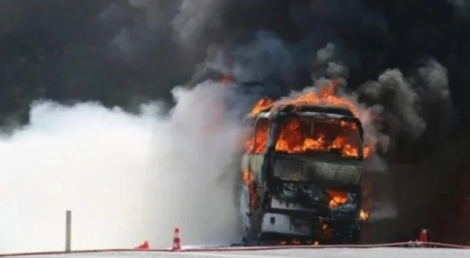 Feci otobüs kazası: 46 kişi yanarak can verdi