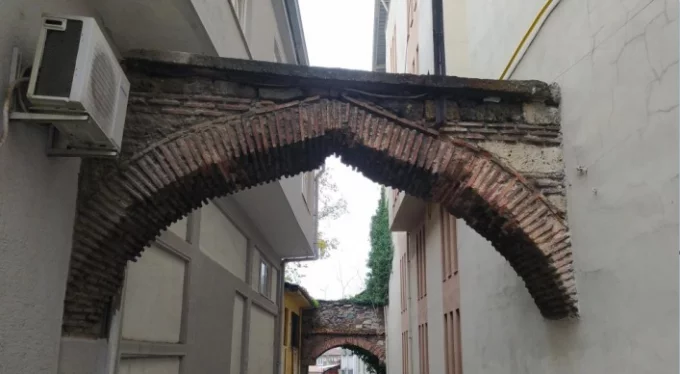 Bursa'daki tarih&icirc; kemerler görenleri şaşırtıyor
