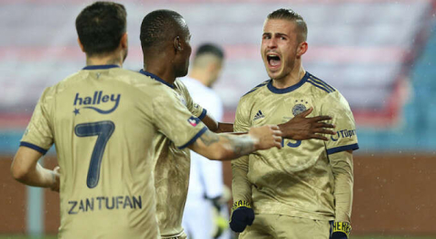 Fenerbahçe, Trabzonspor'u Pelkas'ın golüyle devirdi