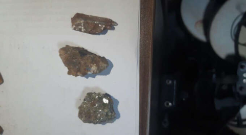 Definecilerin evinden 4 milyar liralık değerli taş çıktı!