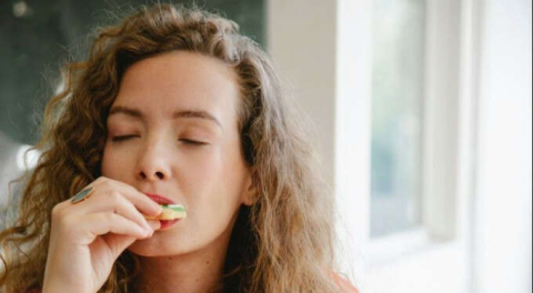 Sakin ol ve elindekini yere bırak: İştah azaltan 10 besin!