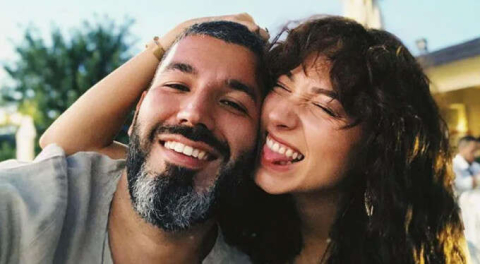 Zeynep Bastık ile sevgilisi Tolga Akış parayı vurdu!