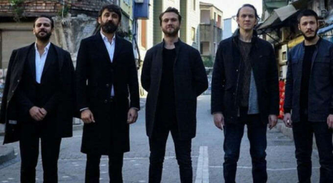 Bomba gelişme! Ünlü oyuncu Çukur'a veda ediyor