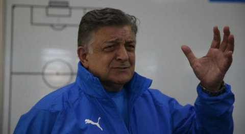 Yılmaz Vural kariyerine 35 yılda 30 takım sığdırdı!