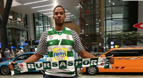 Frutti Extra Bursaspor, Kenneth Kadji ile yollarını ayırdı!