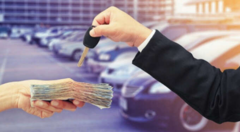 2001 model Mercedes-Benz E 200 icradan satılıktır