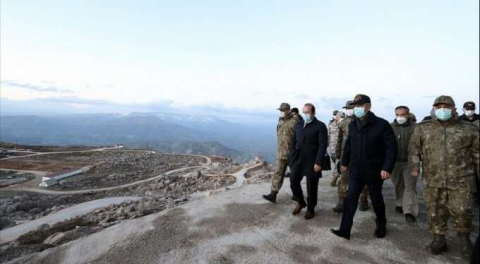 Bakan Akar Namaz Dağı'nda inceleme yaptı!