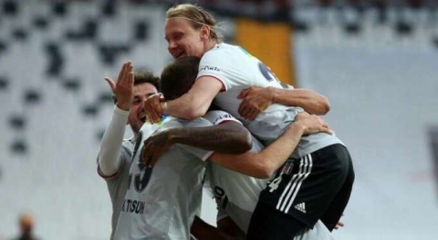 Beşiktaş zirvede hata yapmadı