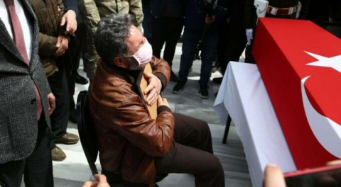 Şehit Pilot Burak Gençcelep'e veda! Gözyaşları sel oldu...