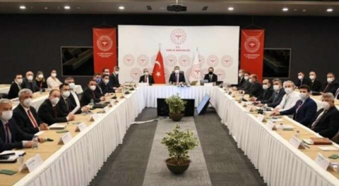 Sağlık Bakanı Koca'dan açıklama: 'Vakaların yüzde 40'ı İstanbul'da'