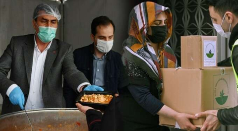 Bursa'da sofralar ayrı, gönüller bir... Sıcak yemek, erzak paketi ve ekmek dağıtılacak