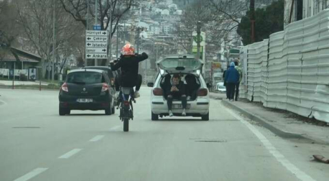 Gençlik nereye gidiyor? Bursa'da 'eyvah eyvah' dedirten görüntüler