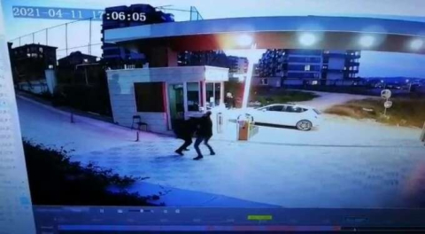 'Yeğen' krizi... Bursa'da dayak yiyen güvenlikçi,  korkunç anları anlattı!