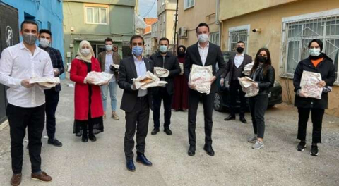 AK Parti Bursa Gençlik Kolları: Çalınmadık kapı bırakmayacağız