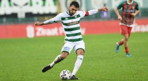 Bursasporlu futbolcu Cüneyt Köz ameliyat olacak!