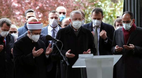 Turgut Özal, vefatının yıl dönümünde kabri başında anıldı