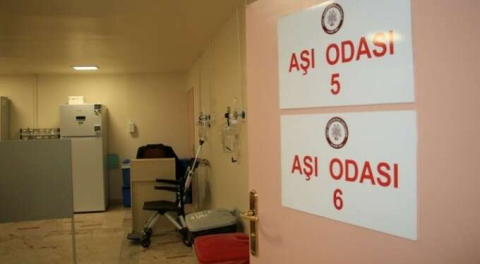 Aşı odaları boş kaldı, Başhekim sırası geleni davet etti