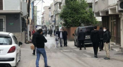 Herkes sokakta! Kırmızı Bursa'dan 'pes' dedirten görüntüler!