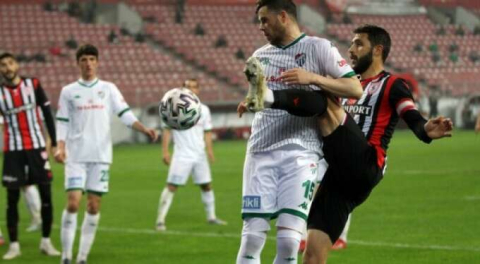 Bursaspor deplasmanda kayıp! Umutlar tükendi...