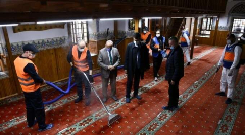Osmangazi'de camilerde ramazan temizliği!