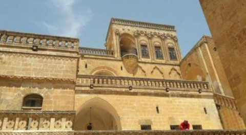 Midyat Ulucami'de kapalı semt pazarı, mescit ve idare binası yaptırılacak