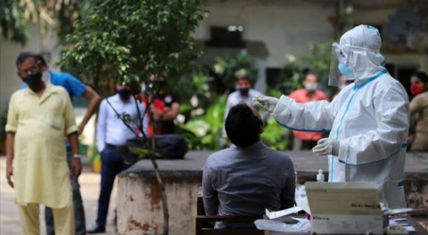 Bir ülke felaketi yaşıyor! Günlük vaka sayısında dünya rekoru