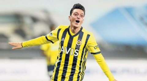 Mesut Özil'den Tottenham'ı kızdıran paylaşım: Tozlu kalıyor!