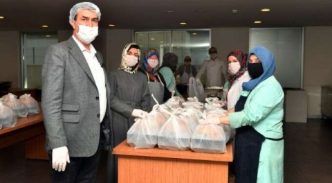 100 bin kişiye iftar! Osmangazi 5 yıldızlı otellerle yarışıyor!