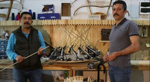 Hobi olarak başladılar, 20 ülkeye 'ok gövdesi' ihraç ediyorlar!