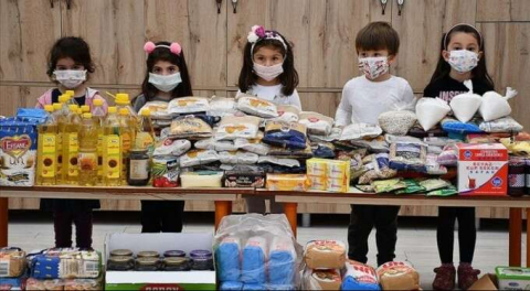 Minik yürekler harçlıklarıyla ihtiyaç sahiplerini sevindirdi!