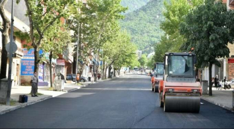 Profesör Tezok Caddesi artık pırıl pırıl!