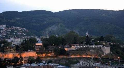 Merak ediliyordu! Bursa'da Tophane surlarından iftar topu